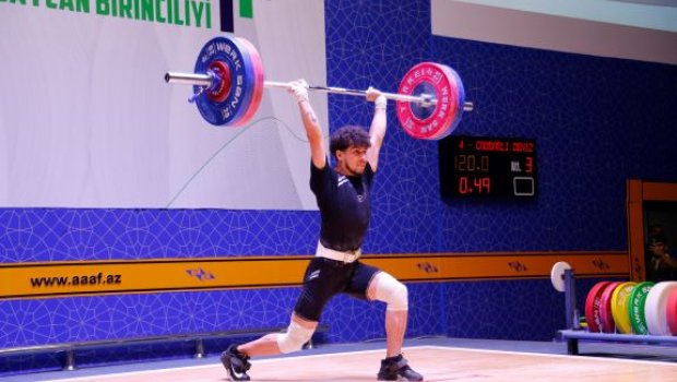 Ağırlıqqaldırma üzrə Azərbaycan birinciliyi start götürüb - FOTO 