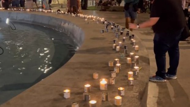 Təl-Əvivdə əhali küçələrdə şamlar yandırır - VİDEO 