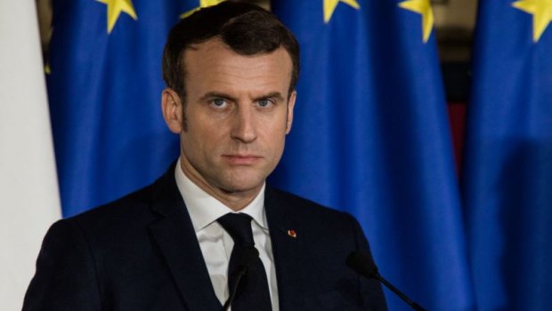 Makron Netanyahunu beynəlxalq hüquqa riayət etməyə çağırıb