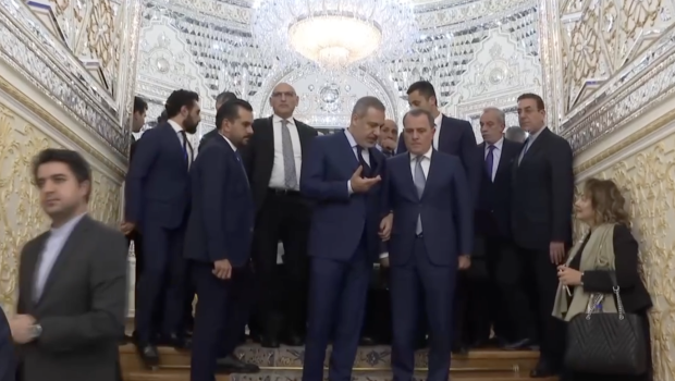 Ceyhun Bayramov və Hakan Fidan Tehranda ayaqüstü SÖHBƏTLƏŞDİ - FOTO/VİDEO