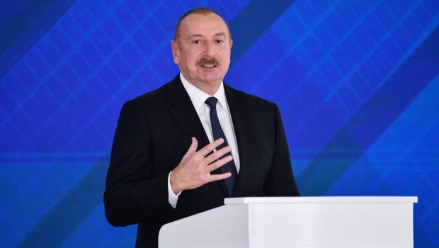 İlham Əliyev: “Biz yaşıl gündəliyə doğru irəliləyirik”