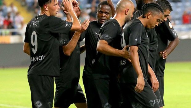 Renat Dadaşov qol vurdu, komandası uduzdu