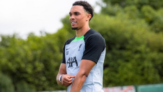 “Liverpul” bu futbolçuya yeni müqavilə təklif etdi