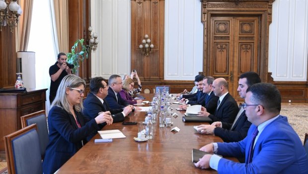 Ceyhun Bayramov Rumıniya Senatının sədri ilə bölgədə mövcud vəziyyəti MÜZAKİRƏ EDİB - FOTO 