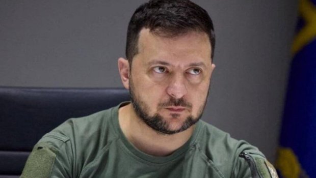Zelenski Ukraynada seçkiləri ləğv etdi - VİDEO