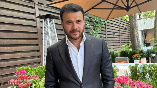 Xalq artisti Emin yeni görünüşü ilə TƏƏCCÜBLƏNDİRDİ - FOTO 