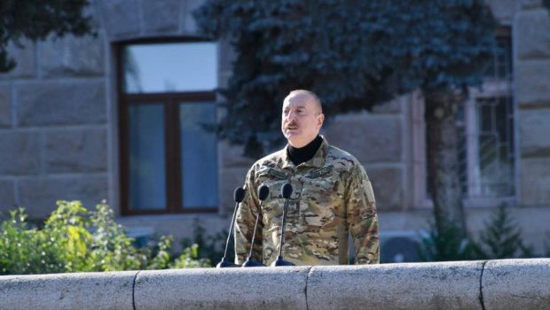 Prezident: “Azərbaycan övladları Şuşanı əlbəyaxa döyüşlərlə azad edib” - FOTO