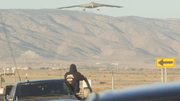 ABŞ yeni nəsil strateji bombardmançı təyyarəsini təqdim edib - FOTO/VİDEO