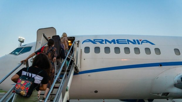 Erməni ekspertdən xəbərdarlıq: Ölkəni tərk edənlərin sayı çoxalıb