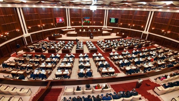 Dövlət büdcəsi haqqında qanun layihəsi 1-ci oxunuşda qəbul edildi
