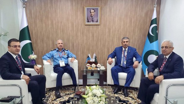 Azərbaycanla Pakistan arasında hərbi sahədə əməkdaşlıq məsələləri müzakirə edilib 