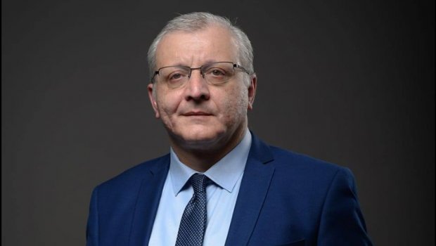 Suren Surenyants: “Qərb Ermənistan üçün yeni tələlər qurur”