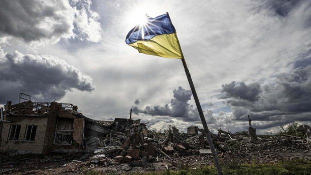 Rus ordusu Xersonu atəş tutdu: 6 yaralı var - VİDEO