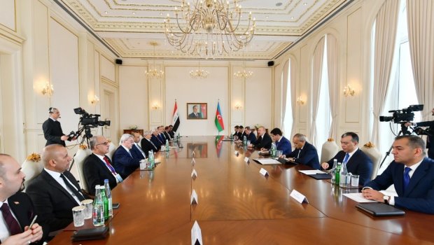 Azərbaycan və İraq prezidentlərinin geniş tərkibdə görüşü olub - VİDEO