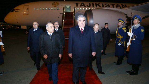 Tacikistan Prezidenti Azərbaycanda işgüzar səfərdədir - FOTO