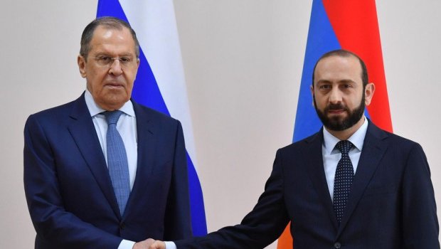 Sergey Lavrov Ararat Mirzoyanı uşaq kimi danladı - VİDEO