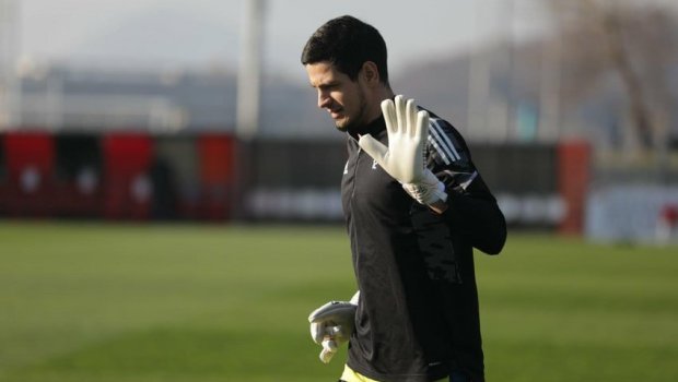 “Neftçi”nin qapıçısı yenidən əməliyyat olunacaq