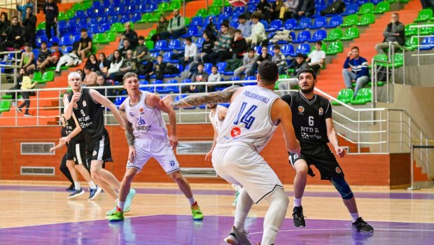 Basketbol Liqası: Favoritlər növbəti qələbələrini qazandı