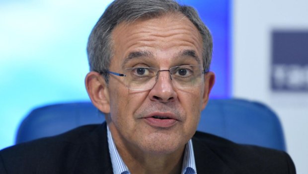 Avropa Parlamentinin üzvü Makronu TƏNQİD ETDİ