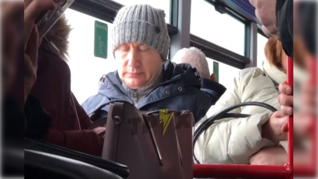 Kiyev şəhərində Putinin oxşarı - VİDEO