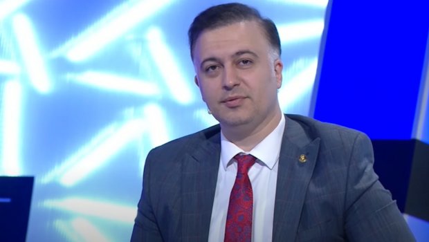 Hüseyn aparıcını dələduzluqda ittiham etdi – VİDEO 