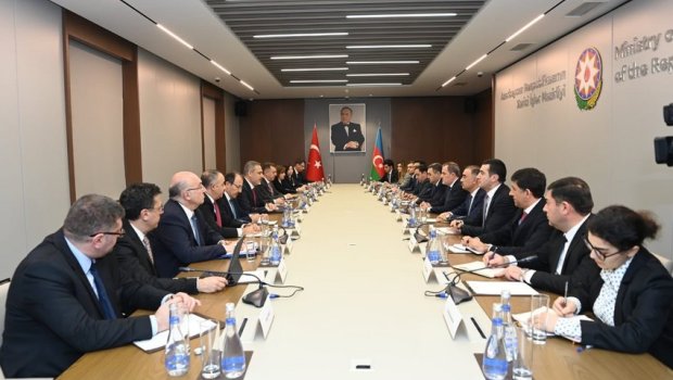 Azərbaycan və Türkiyə XİN başçıları regional vəziyyəti MÜZAKİRƏ EDİBLƏR - FOTO
