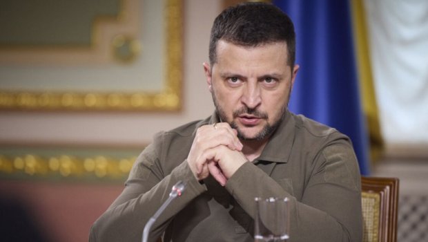 Ani qərarla Almanyaya səfər edən Zelenski ABŞ aviabazasına gedib