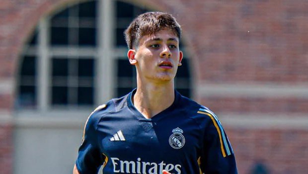 Qadın fanatdan Arda Gülərə GÖZLƏNİLMƏZ TƏKLİF – FOTO  