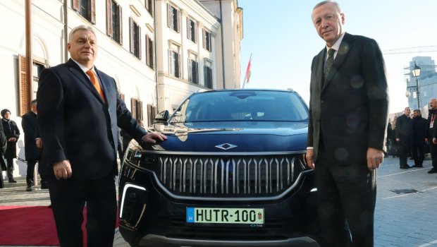 Ərdoğan Macarıstanın Baş nazirinə TOGG bağışladı, o isə əvəzində… - FOTO/VİDEO