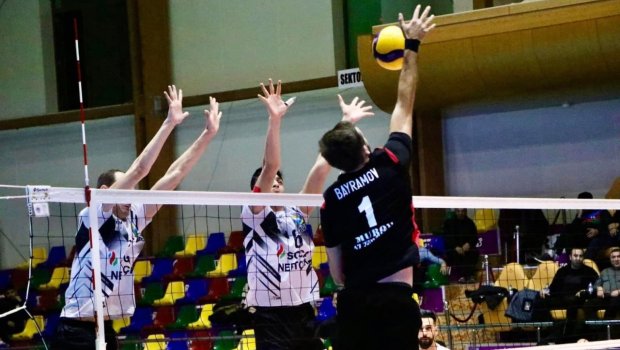 “Neftçi” “Xarı Bülbül”ü məğlub etdi