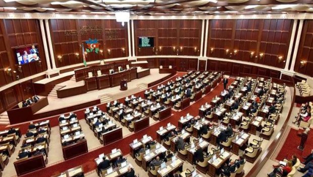 Milli Məclisin iclası BAŞLADI  