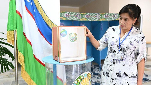 Özbəkistan majoritar-proporsional seçki sisteminə keçir