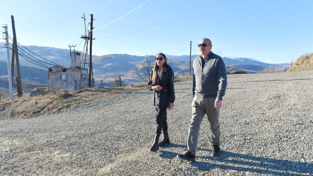 Prezident və birinci xanım Xocalı rayonunun Şuşakənd kəndinin ərazisinə baxış keçiriblər - FOTO/VİDEO