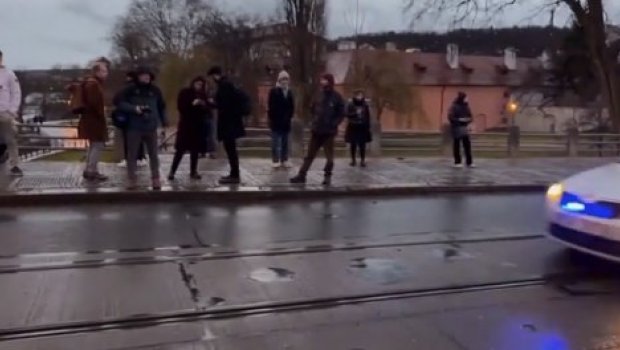 Praqada baş verən atışmada ölənlərin sayı 15 nəfəri keçib - YENİLƏNİB/VİDEO