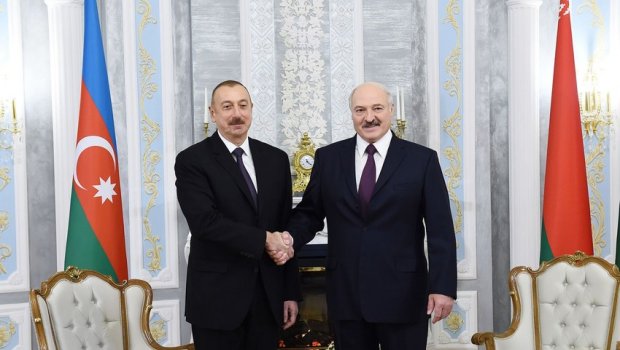Lukaşenko İlham Əliyevi TƏBRİK ETDİ 