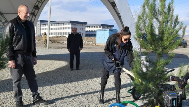 Ağdam şəhər Mərkəzi parkının təməli qoyuldu - FOTO/VİDEO