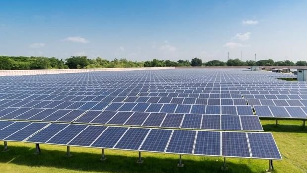 Qaradağda günəş elektrik stansiyasının tikintisi ilə bağlı 300 hektar ərazi ayrıldı