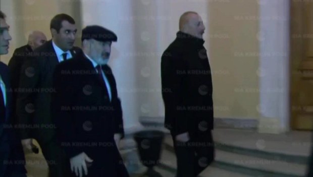 İlham Əliyev və Paşinyan Peterhof sarayını birgə TƏRK ETDİLƏR - VİDEO