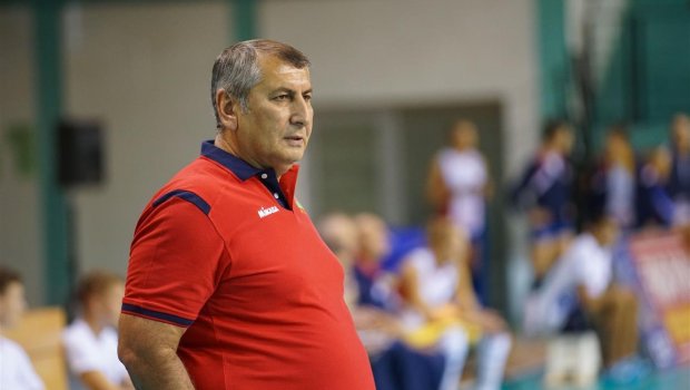 Milli komanda yenidən Faiq Qarayevə tapşırıldı