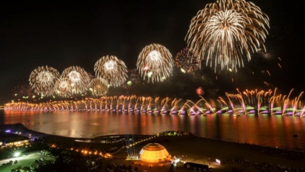 BƏƏ-nin Yeni il atəşfəşanlığı Ginnesin Rekordlar Kitabında - VİDEO