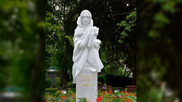 Natəvanın abidəsi ilə bağlı Fransanın Evian-lö Bən şəhər meriyasına MÜRACİƏT - FOTO