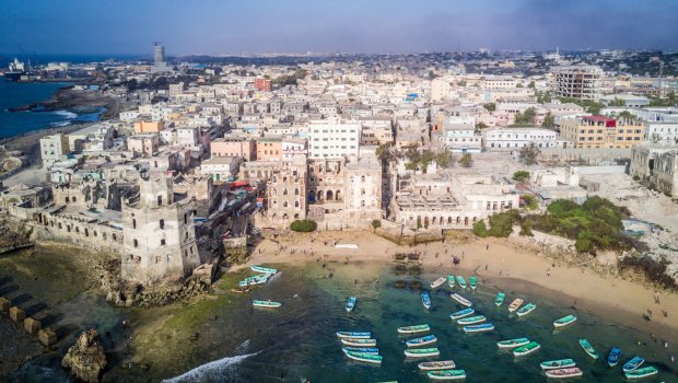 Somali sahillərində daha bir yük gəmisi QAÇIRILDI