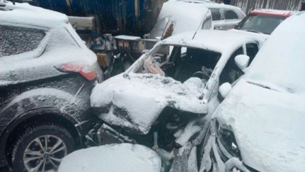 Ermənistanda AĞIR QƏZA: 40 avtomobil toqquşub - VİDEO