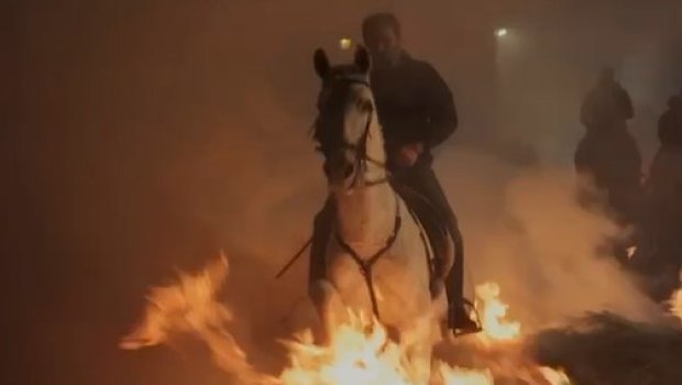 At üstündə festivala start verildi - VİDEO