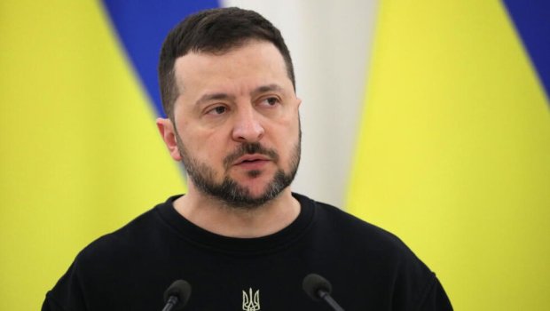 Zelenski UÇURUMUN KƏNARINDA – Ukrayna dövlətçiliyini gözləyən BÖYÜK TƏHLÜKƏ