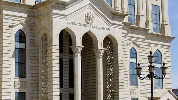 Daha üç prezidentliyə namizədin vəkilləri qeydə ALINDI 