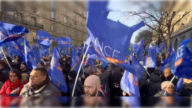 Fransa polisi də ETİRAZLARA BAŞLADI - SƏBƏB/VİDEO