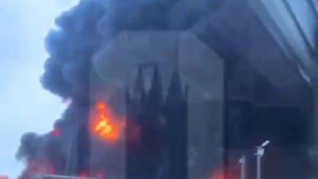 Ukrayna Rusiya ərazisindəki neft bazasını vurdu - VİDEO