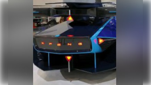 Çindən yeni İXTİRA: Uçan avtomobillərin satışını elan etdi - VİDEO