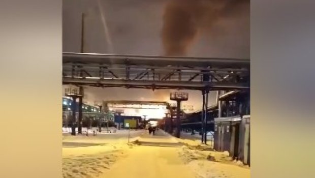 Ukrayna Leninqrad vilayətində qaz terminalına zərbə endirdi - VİDEO